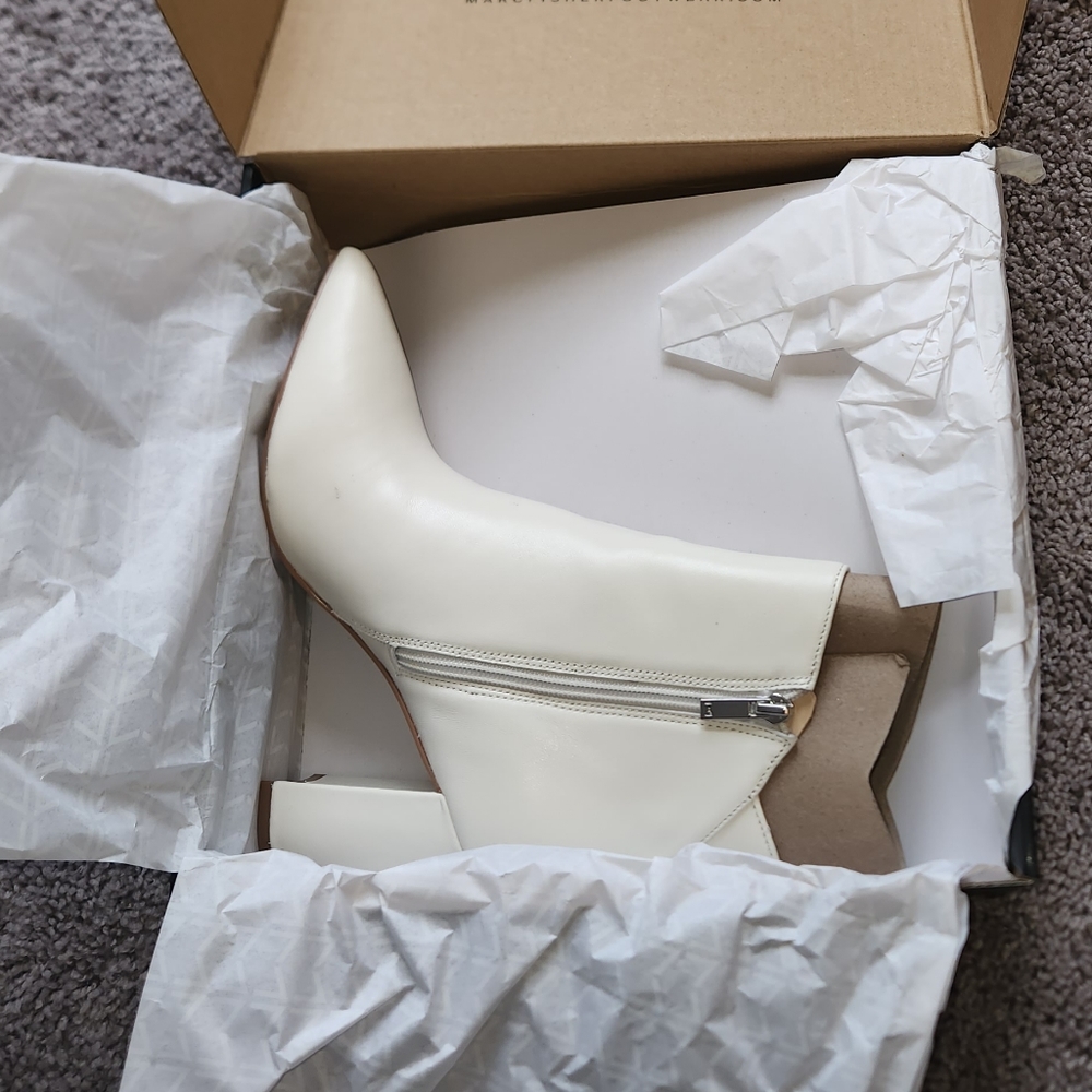 Marc Fisher Ulani Pointy Toe Bootie Sz 8 - image 3